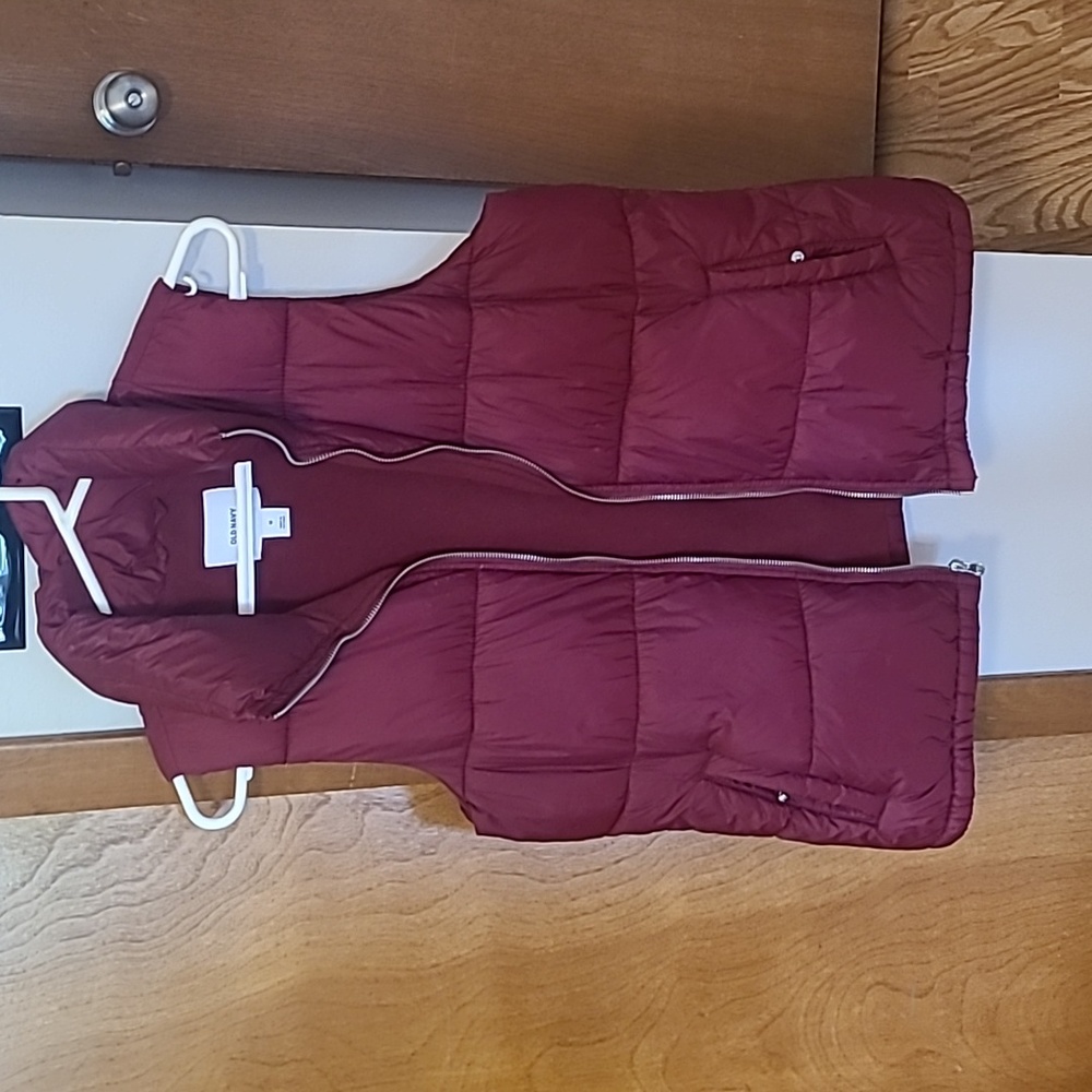 Maroon Old Navy Puffer Vest
